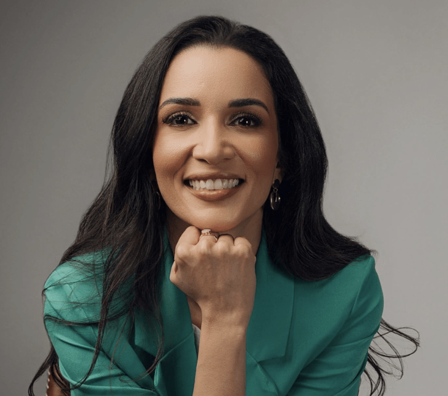 MARIA SANTOS